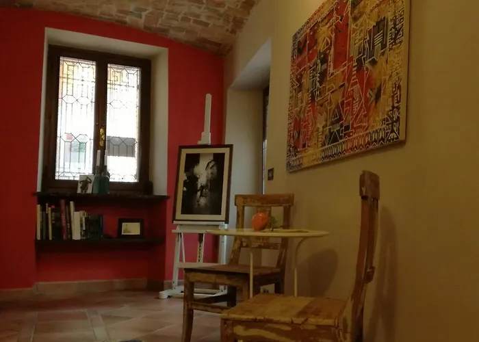 Casa Asso Di Coppe B&B Alba 